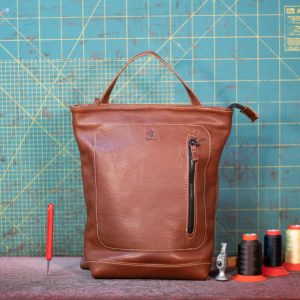 MINIMAL BACK SACK - Vacchetta volonata color cuoio scuro