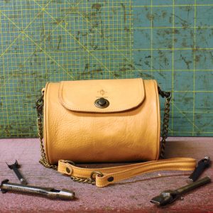 SCRIGNO MINI - Vacchetta volanata naturale