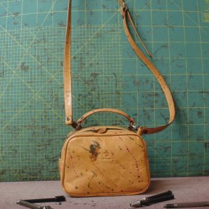 Tracollina portafoglione schizzata base cuoio