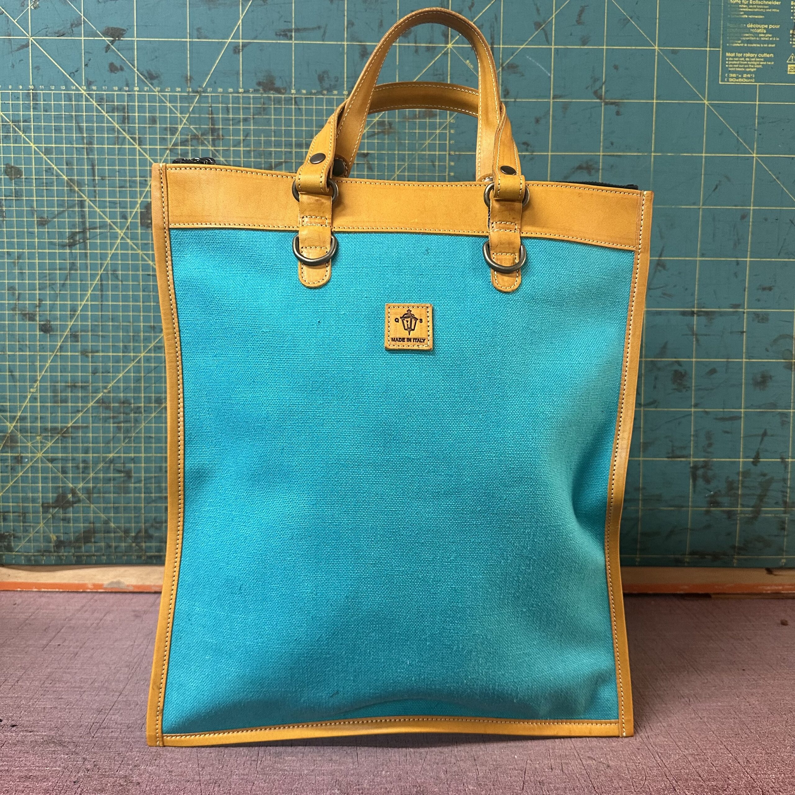 Tascona Estiva Lino Turchese e vacchetta ocra