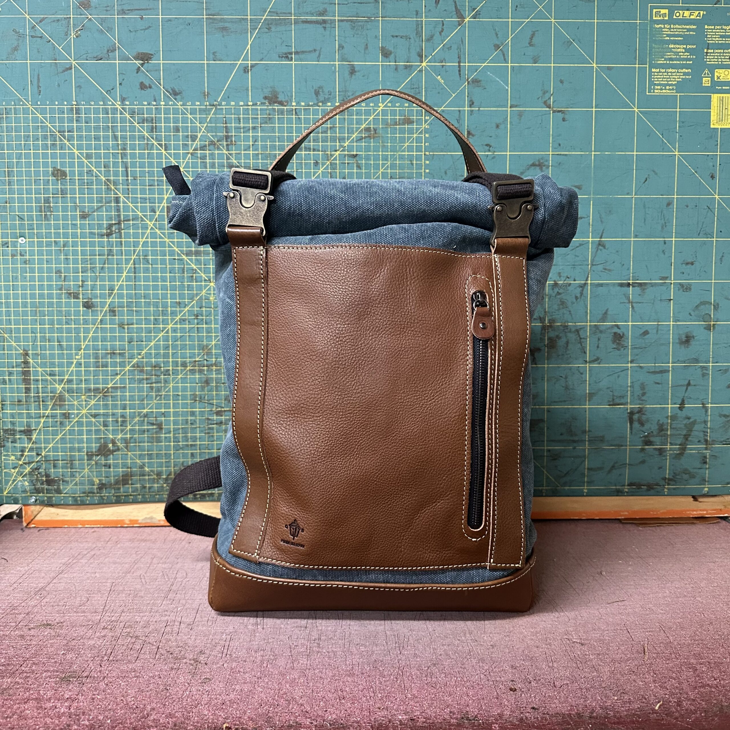 ROLL RACER Tela Olona Aviazione e Cuoio scuro