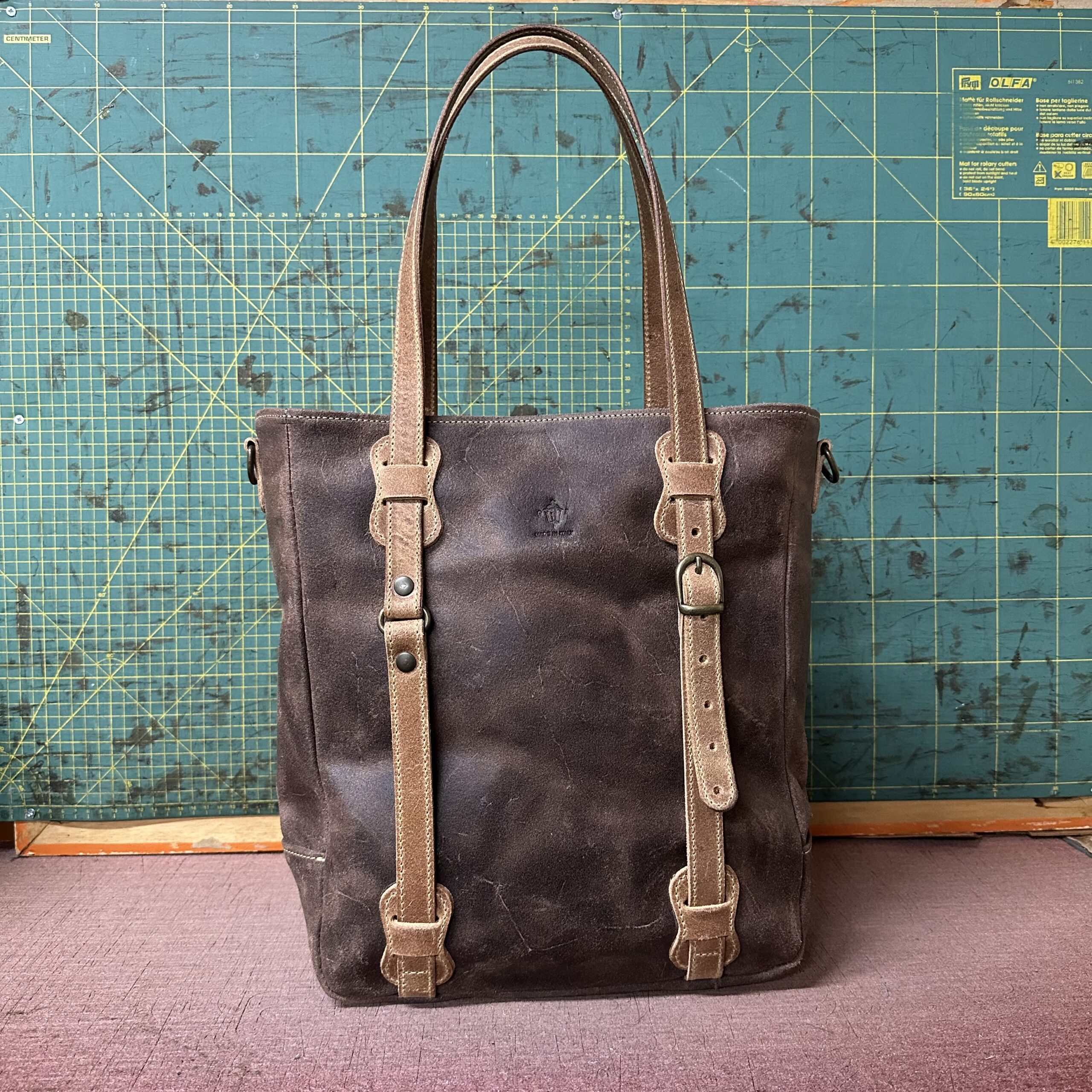 OTTAVA Pezzo Unico Crosta pull up testa di moro e crosta pull up cuoio