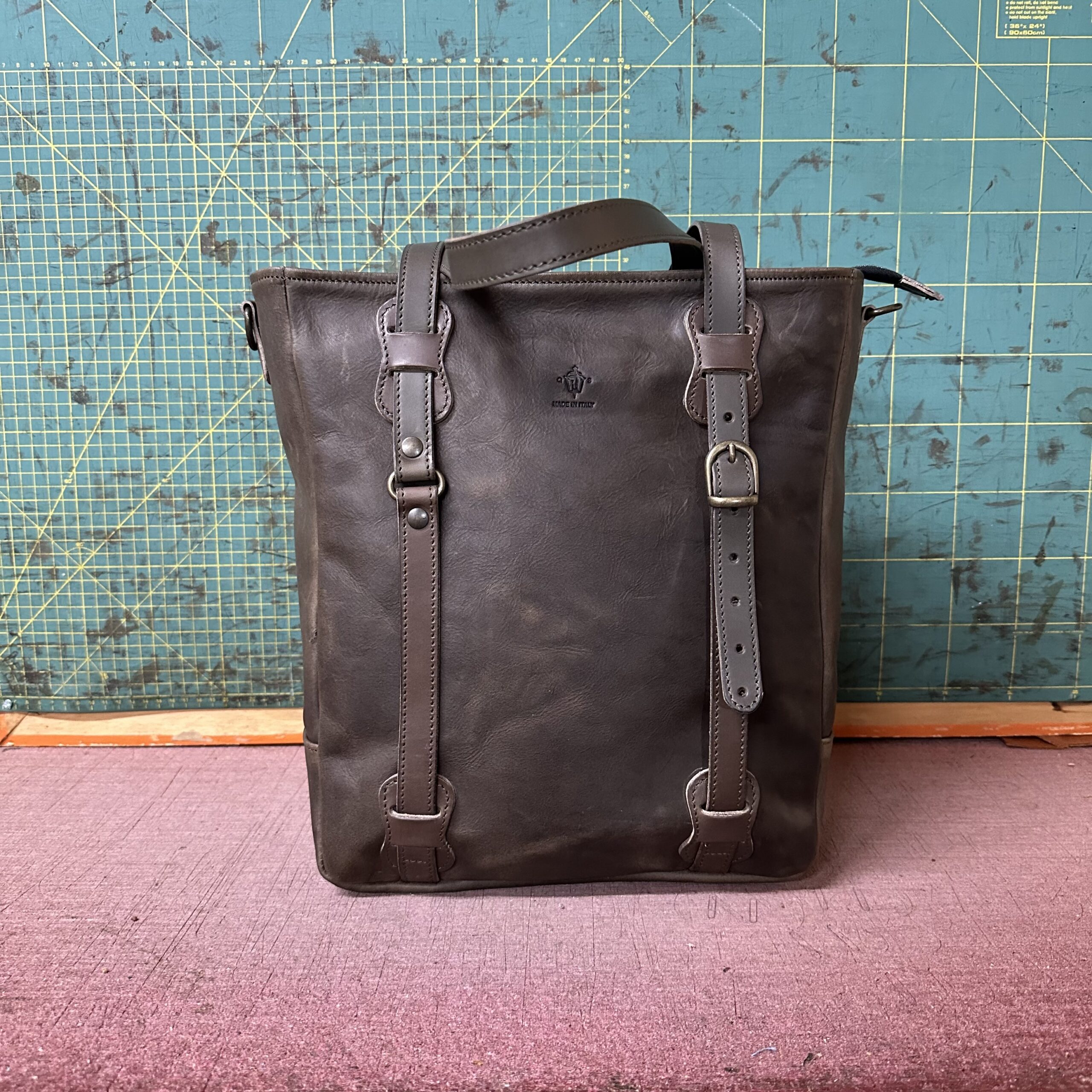 OTTAVA in Vacchetta Smog