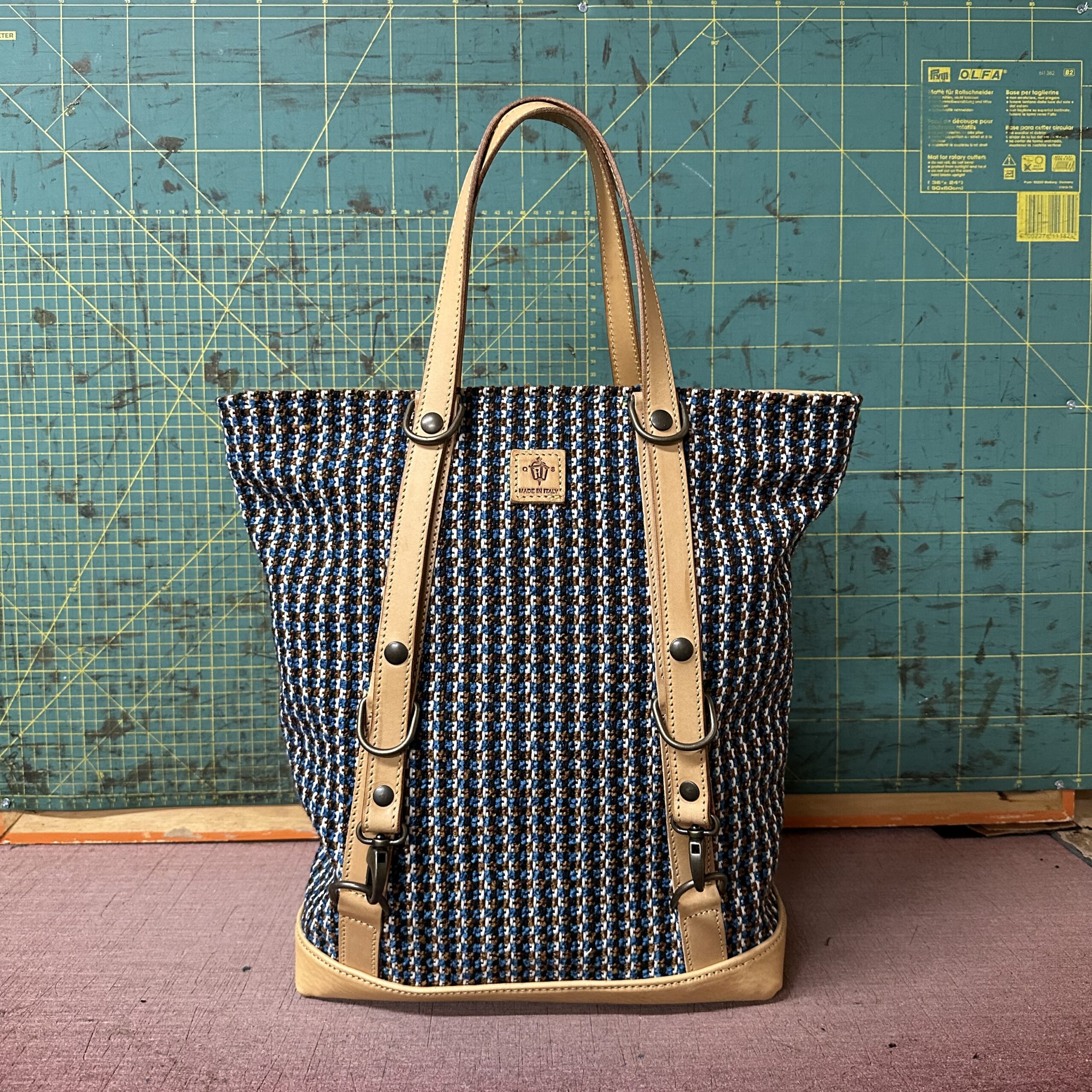 TRIBAG Pezzo unico Intreccio lana cotone blu,panna e testa di moro e vacchetta naturale