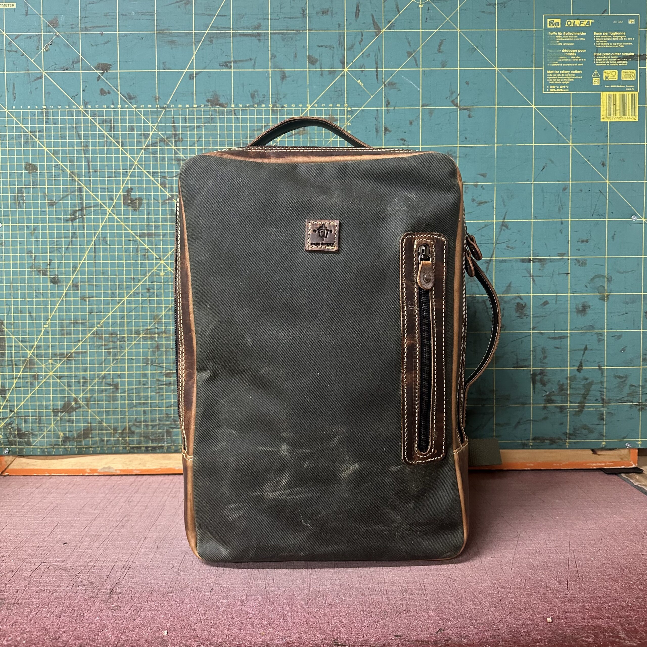 B.backpack 15" Cotone cerato Verde Militare e Vacchetta cuoio Pull-up