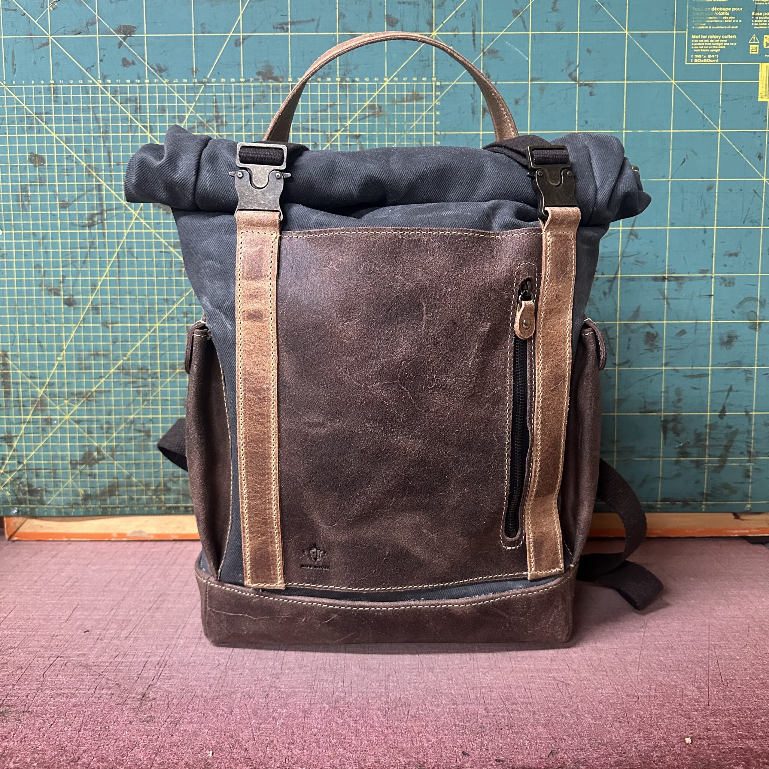 Rollracer Avventura cotone cerato Grigio e crosta testa di moro, rifiniture crosta cuoio