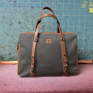 TRIBAG OPUS in Tela Olona Verde Mil. Unito e Vacchetta Cuoio